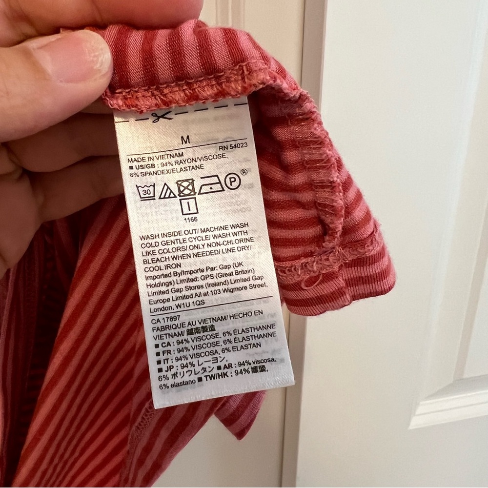 GAP T-shirt Dress - Picture 5 of 7